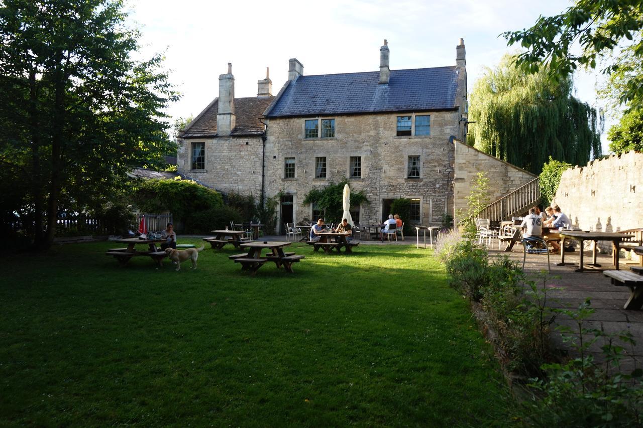The Barge Inn Bradford-On-Avon Exterior photo