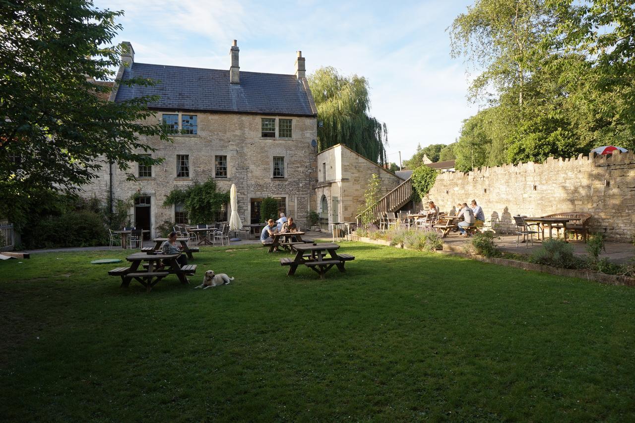 The Barge Inn Bradford-On-Avon Exterior photo
